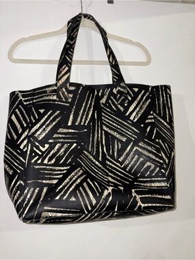 Target Black and Cream Geometric Tote